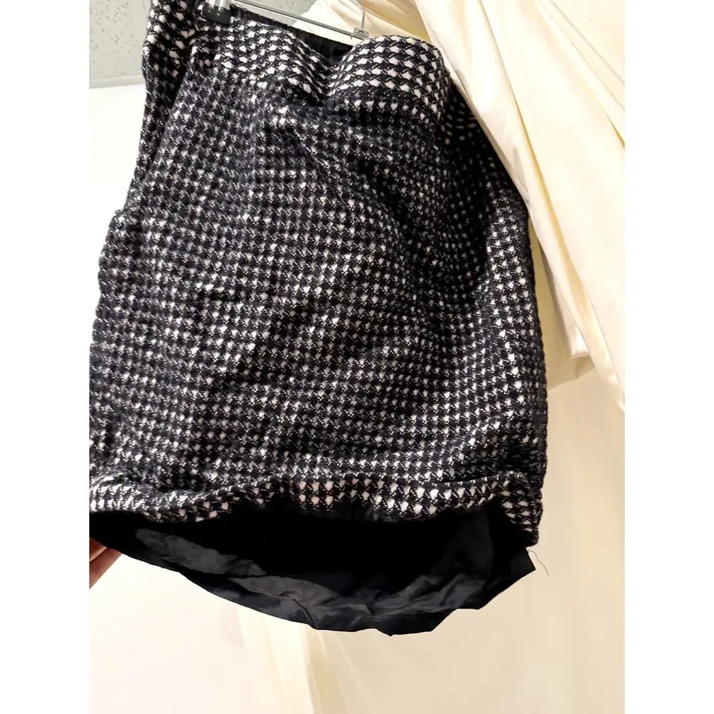 Ann Taylor Tweed Mini Skirt Black White Houndstooth A-Line Women’s Size 6 - Picture 7 of 9